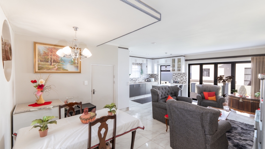 3 Bedroom Property for Sale in Le Grand Golf Estate Western Cape